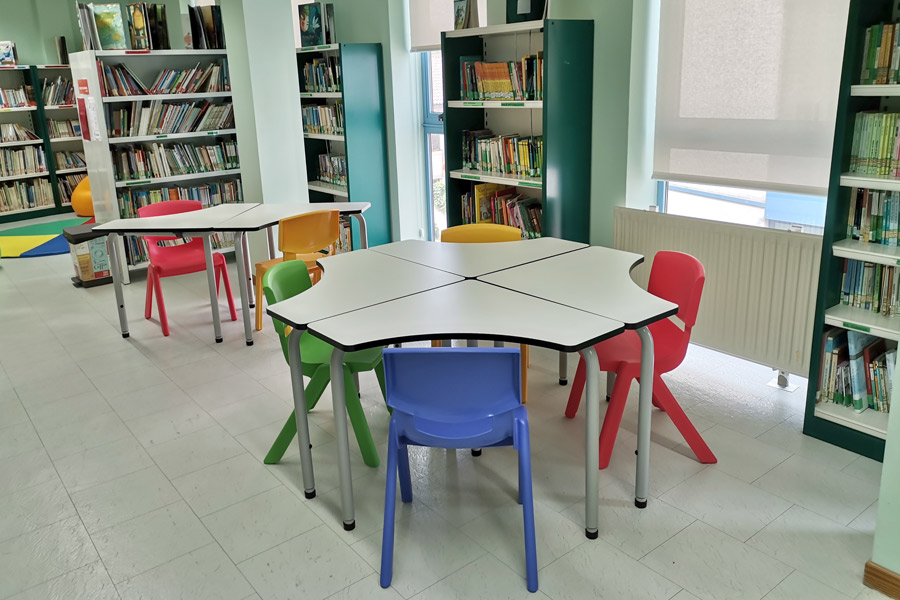 Mobiliario infantil biblioteca Miño